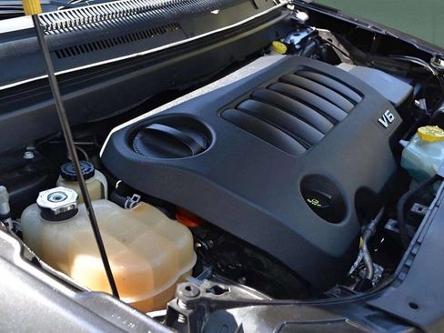 Used 2018 Dodge Journey Crossroad image 30