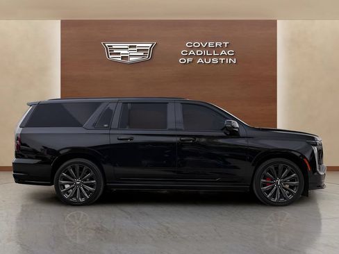 Certified 2025 Cadillac Escalade ESV V AWD/4WD image 5