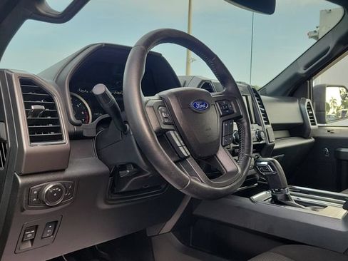 Used 2017 Ford F150 XLT w/ Equipment Group 302A Luxury RWD image 11