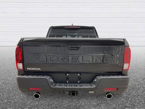 New 2026 Honda Ridgeline Black Edition image 4