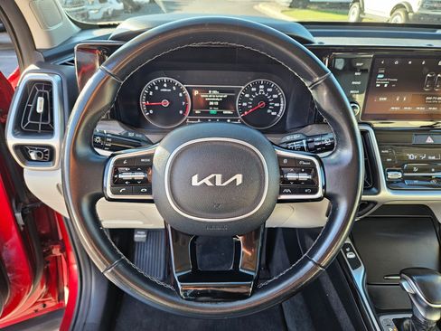 Used 2022 Kia Sorento S AWD/4WD image 18