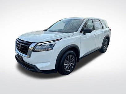 Used 2023 Nissan Pathfinder S
