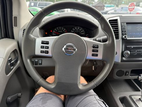 Used 2019 Nissan Frontier S image 26