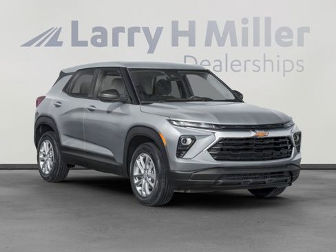 Used 2025 Chevrolet TrailBlazer LS w/ LS Convenience Package image 9