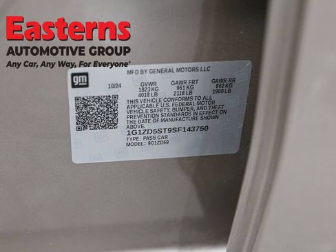 Used 2025 Chevrolet Malibu LT FWD image 35