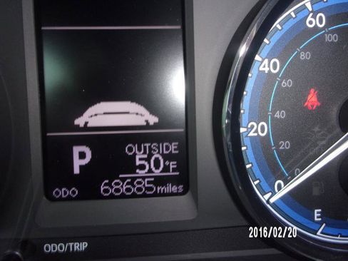 Used 2018 Toyota Corolla LE image 20