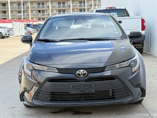 Used 2025 Toyota Corolla LE FWD image 8
