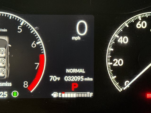 Used 2025 Honda Pilot Sport image 30