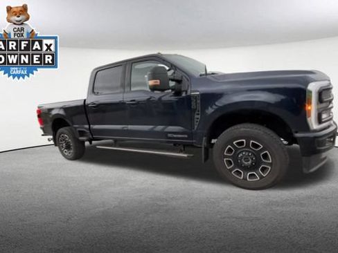 Certified 2025 Ford F350 Platinum w/ FX4 Off-Road Package AWD/4WD image 2