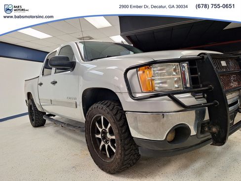 Used 2011 GMC Sierra 1500 SLE w/ Power Tech Package AWD/4WD image 37