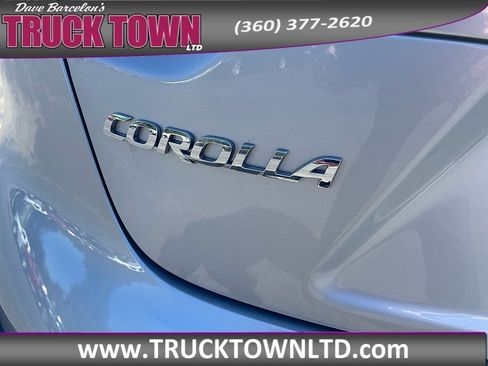 Used 2023 Toyota Corolla LE FWD image 38