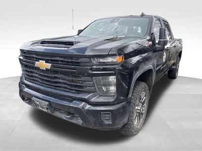 Used 2024 Chevrolet Silverado 2500 Custom w/ Custom Value Package