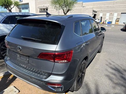 Used 2023 Volkswagen Taos SEL image 4