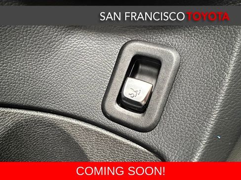 Used 2018 Mercedes-Benz C 300 Sedan image 37