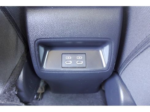 Used 2025 Toyota Corolla LE FWD image 30