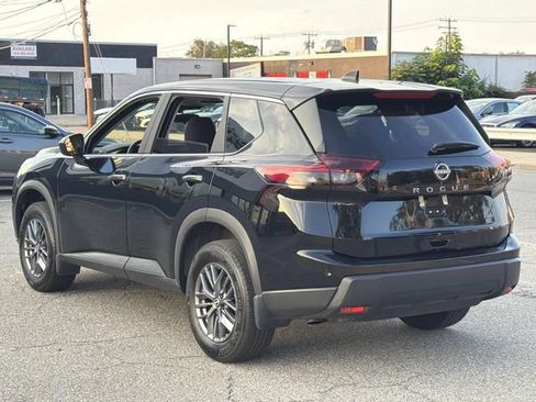 Used 2025 Nissan Rogue S AWD/4WD image 5