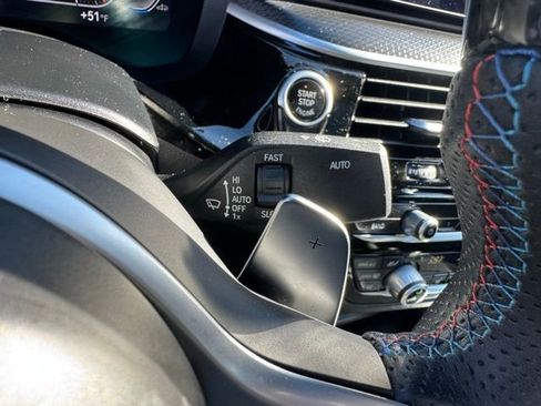 Used 2023 BMW M550i xDrive image 27