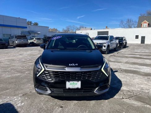 Used 2023 Kia Sportage LX image 2