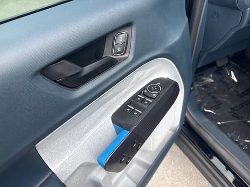 Used 2025 Ford Maverick XLT FWD image 11