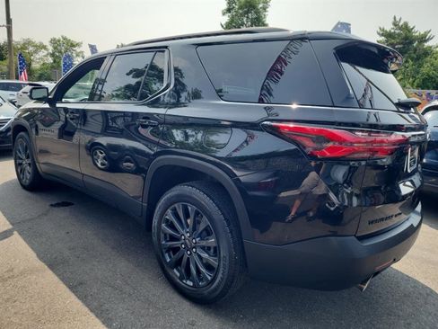 Used 2022 Chevrolet Traverse RS w/ LPO, Floor Liner Package AWD/4WD image 2
