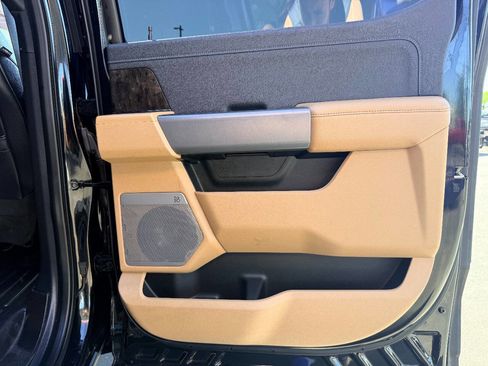 Used 2023 Ford F250 Lariat w/ Chrome Package image 36