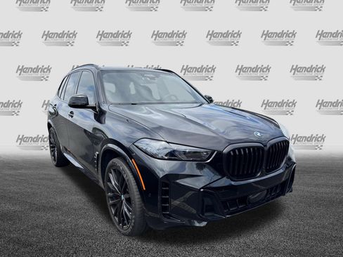 Used 2024 BMW X5 sDrive40i w/ M Sport Package RWD image 2