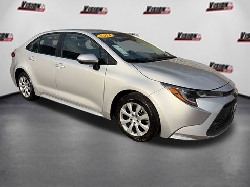 Used 2024 Toyota Corolla LE FWD image 3