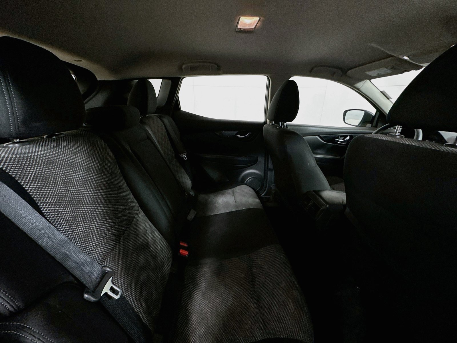 Used 2020 Nissan Rogue Sport SV AWD/4WD image 24