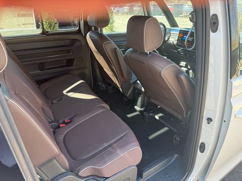 New 2025 Volkswagen ID. Buzz Pro S image 15