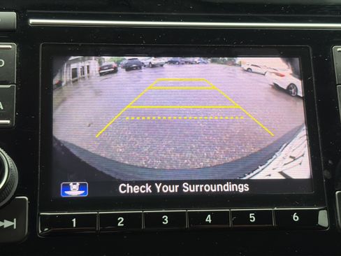 Used 2017 Honda CR-V LX image 17