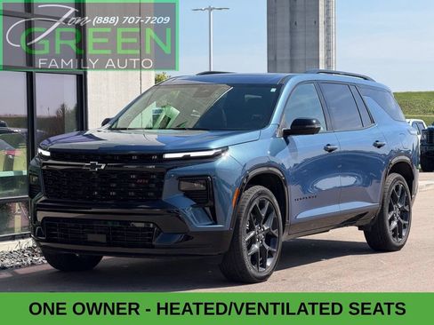 Used 2026 Chevrolet Traverse RS w/ LPO, Floor Liner Package AWD/4WD image 1