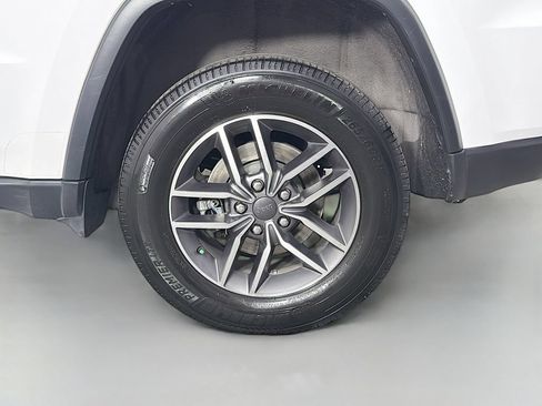 Used 2021 Jeep Grand Cherokee Limited AWD/4WD image 31