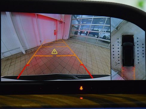 Used 2023 Cadillac Escalade ESV Premium Luxury Platinum w/ Heavy-Duty Trailer Package image 54