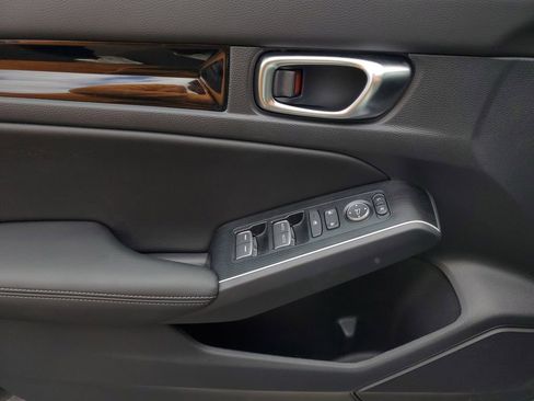 Certified 2025 Honda Civic Sport Touring image 12