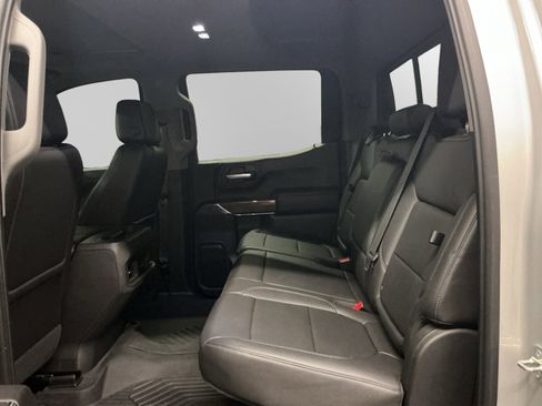 Used 2020 Chevrolet Silverado 1500 LT Trail Boss AWD/4WD image 13