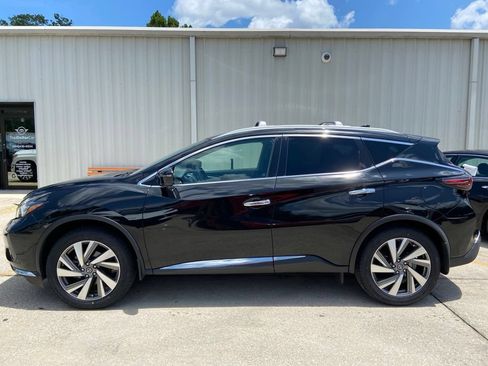 Used 2019 Nissan Murano SL FWD image 2
