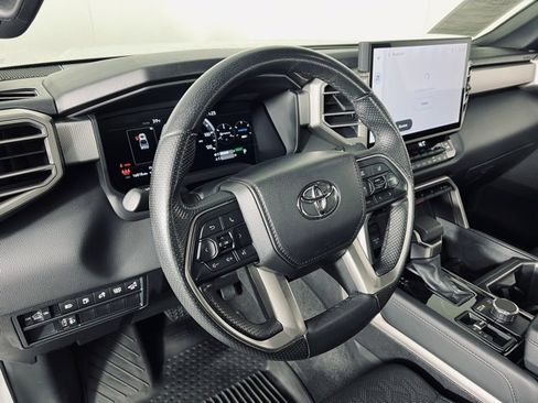 Used 2025 Toyota Tundra Limited image 12