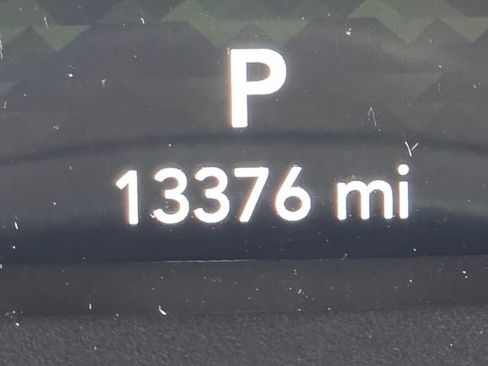 Used 2025 Jeep Wrangler Unlimited Sahara AWD/4WD image 24