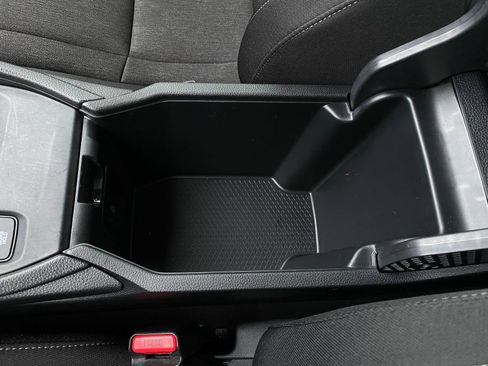 Used 2025 Honda Accord SE image 18