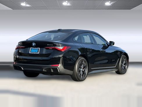 Certified 2023 BMW i4 eDrive35 w/ Premium Package image 9