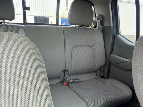 Used 2020 Nissan Frontier SV RWD image 57