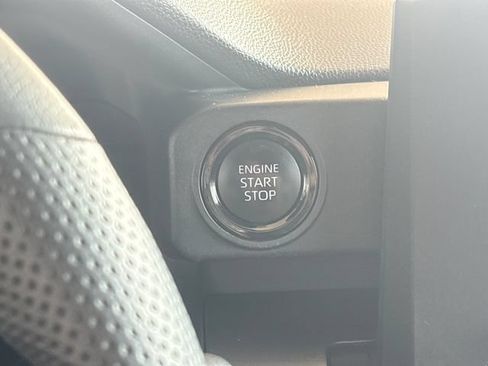 Used 2024 Toyota Tacoma SR5 AWD/4WD image 23