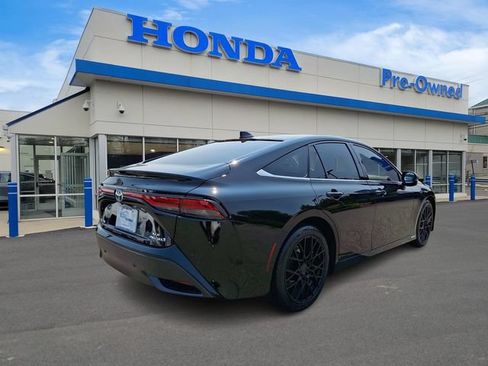 Used 2023 Toyota Mirai w/ Advanced Technology Package RWD image 4