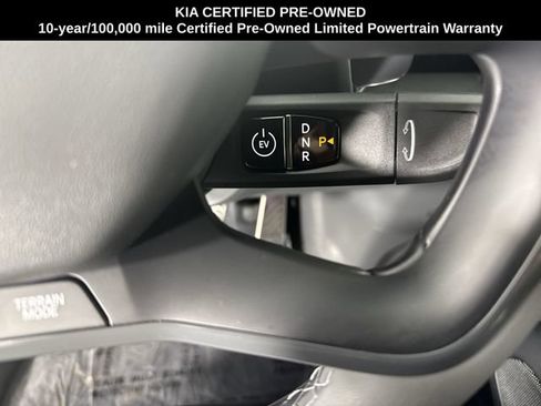 Certified 2026 Kia EV9 GT-Line AWD/4WD image 16