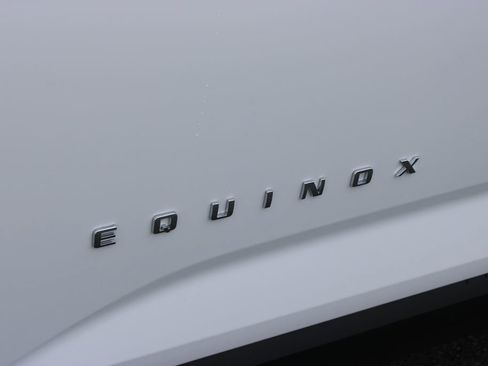 New 2026 Chevrolet Equinox LT w/ Safety and Technology Package FWD image 18