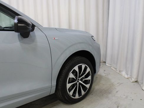 New 2026 Audi Q3 quattro 2.0T AWD/4WD image 28