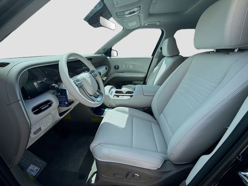 New 2026 Hyundai Palisade Limited FWD image 14