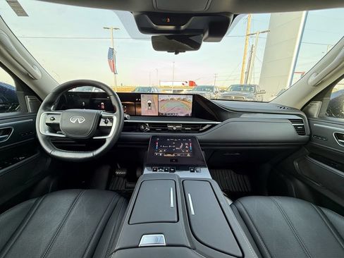 Used 2025 INFINITI QX80 Sensory AWD/4WD image 27