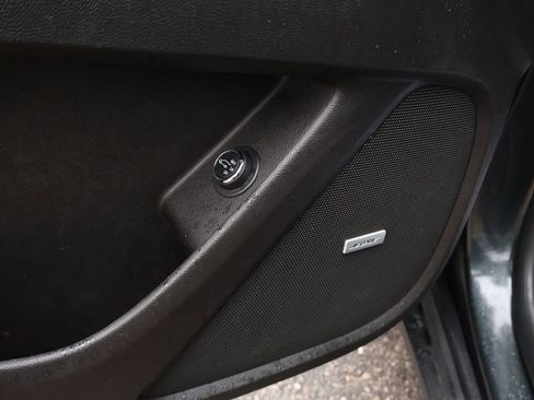 Used 2018 Chevrolet Traverse LT w/ LPO, Floor Liner Package AWD/4WD image 23