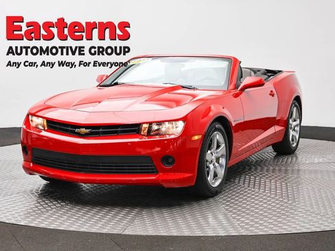 Used 2015 Chevrolet Camaro LT RWD image 1